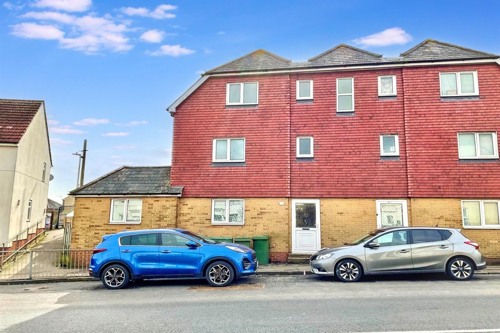 Property photo 1 of 16 (Main)