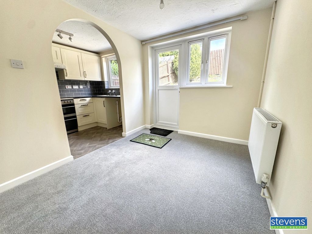Property photo 3 of 14 Img_0668
