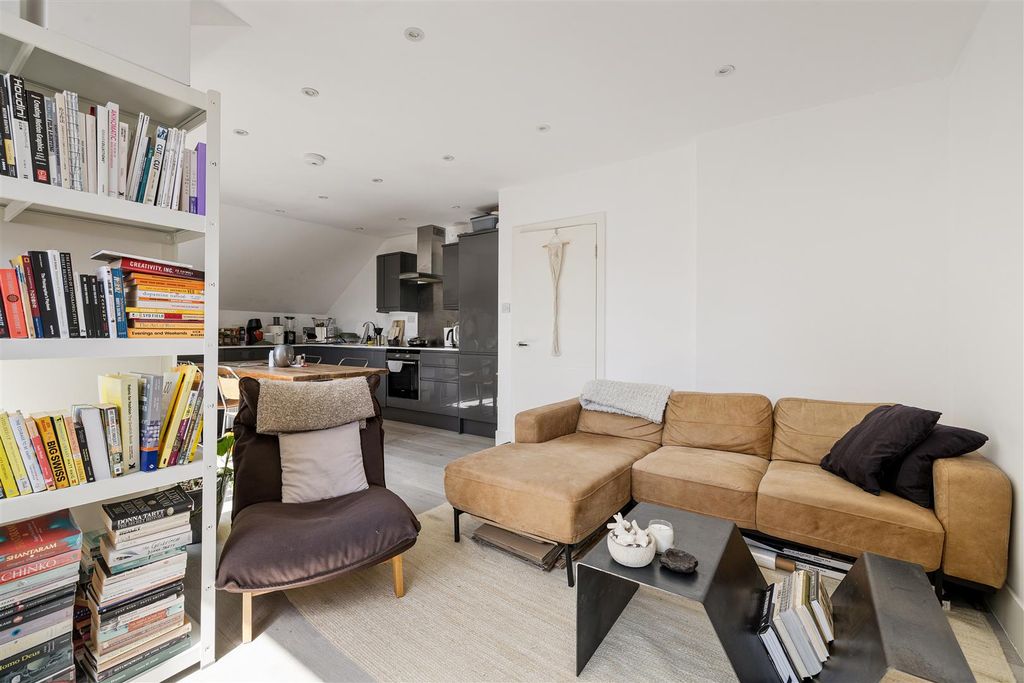 Property photo 3 of 13 Bf1A8418.Jpg