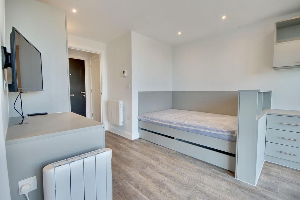 Property photo 3 of 11 E34Ko475-Ua7Cxsum1-Fwg.Jpg
