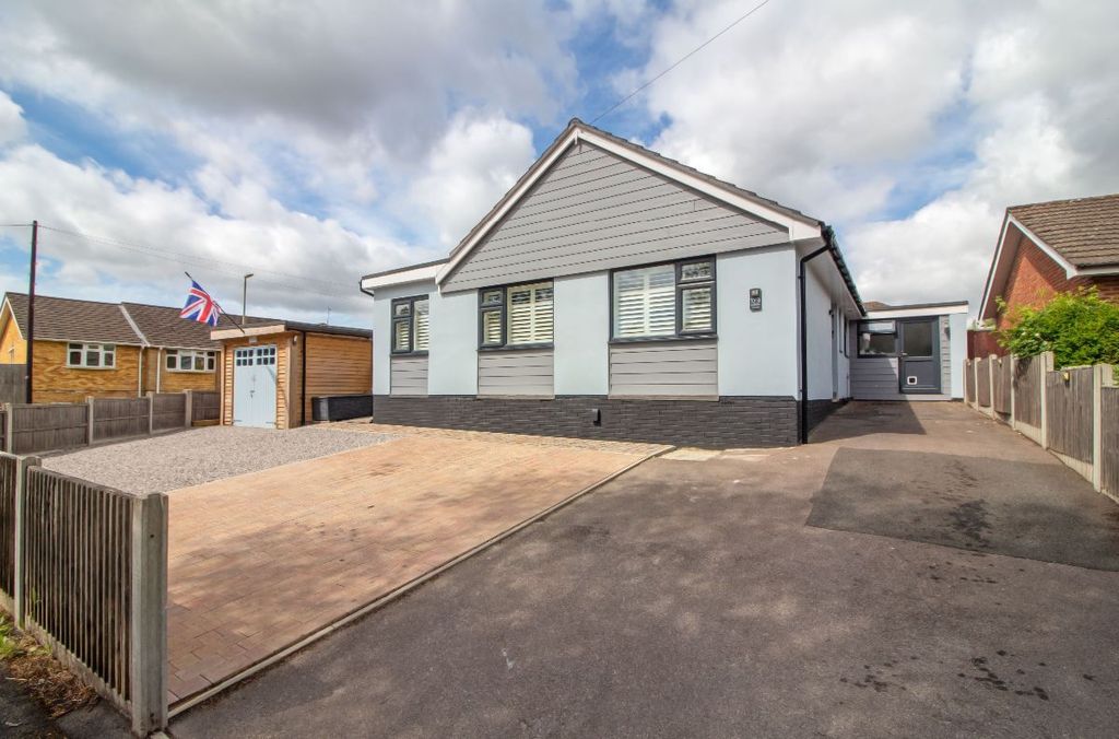 Property photo 1 of 43