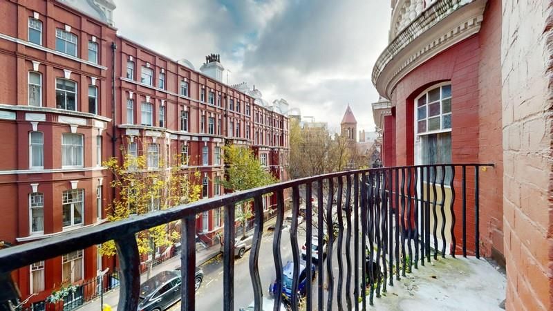 Property photo 2 of 21