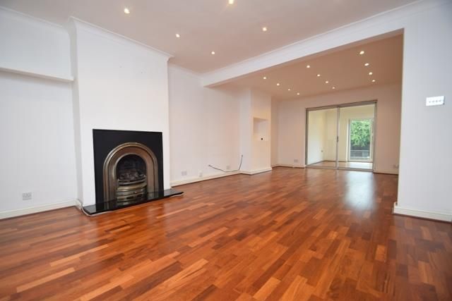 Property photo 2 of 14 Bedroom