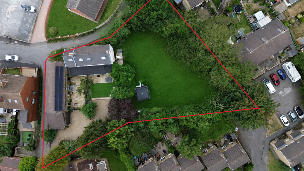 Property photo 2 of 31 Rear Garden