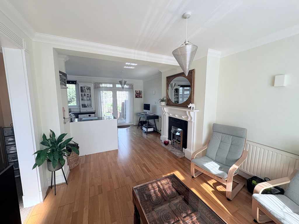 Property photo 3 of 21 Img_5338