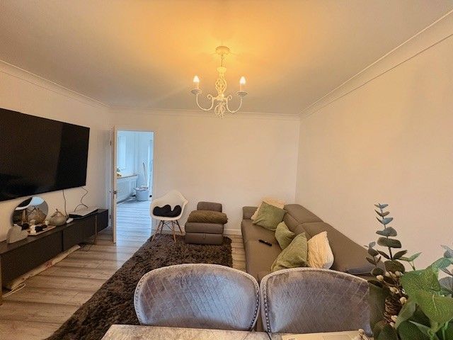 Property photo 2 of 23 Image