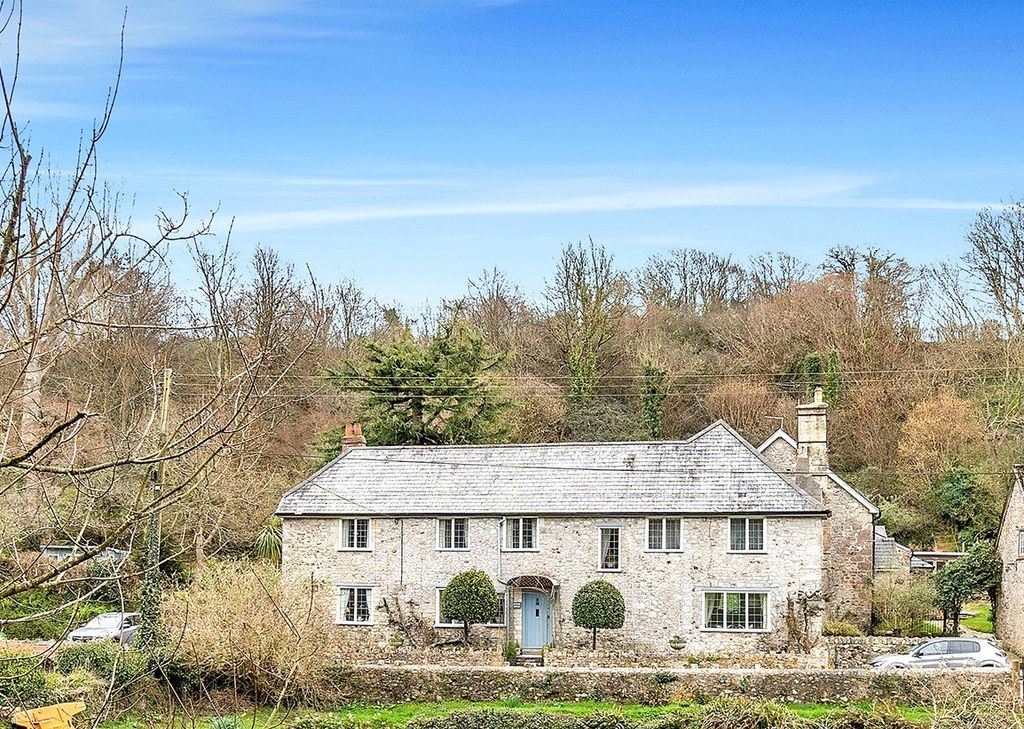 Property photo 1 of 33 Picture No. 49