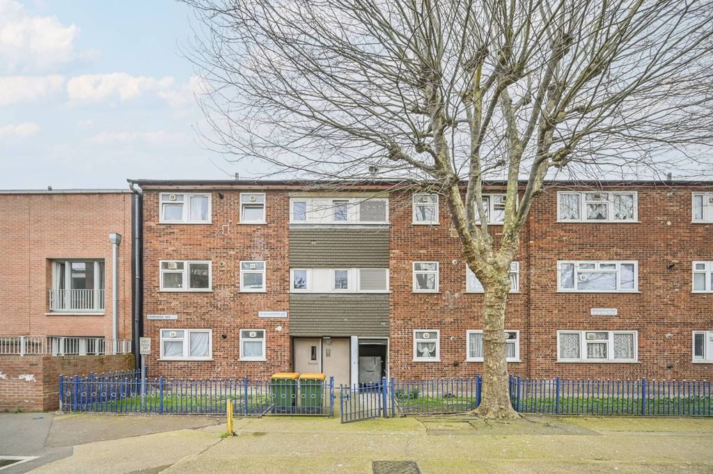 Property photo 2 of 11