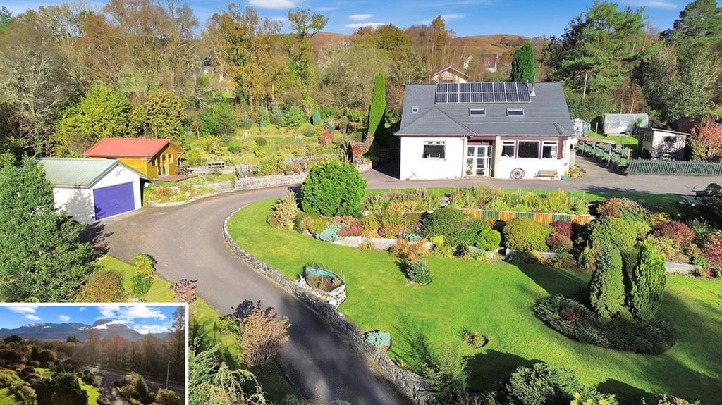 Property photo 1 of 92