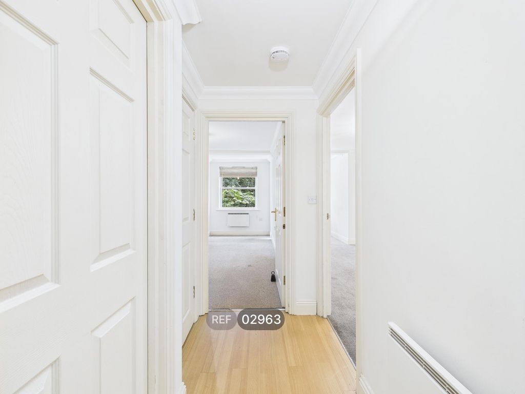 Property photo 3 of 12 Hallway