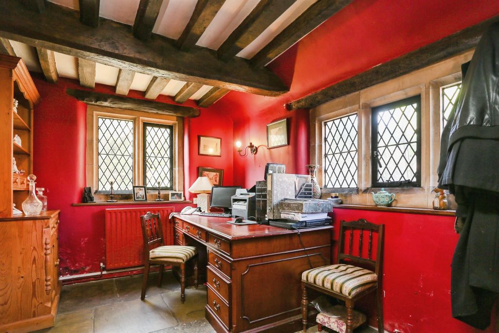 Property photo 2 of 17