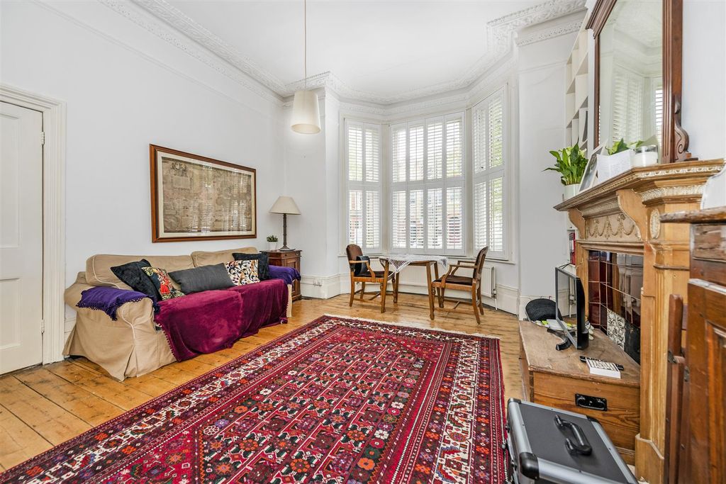 Property photo 3 of 11 46992-Hi-Res (8).Jpg