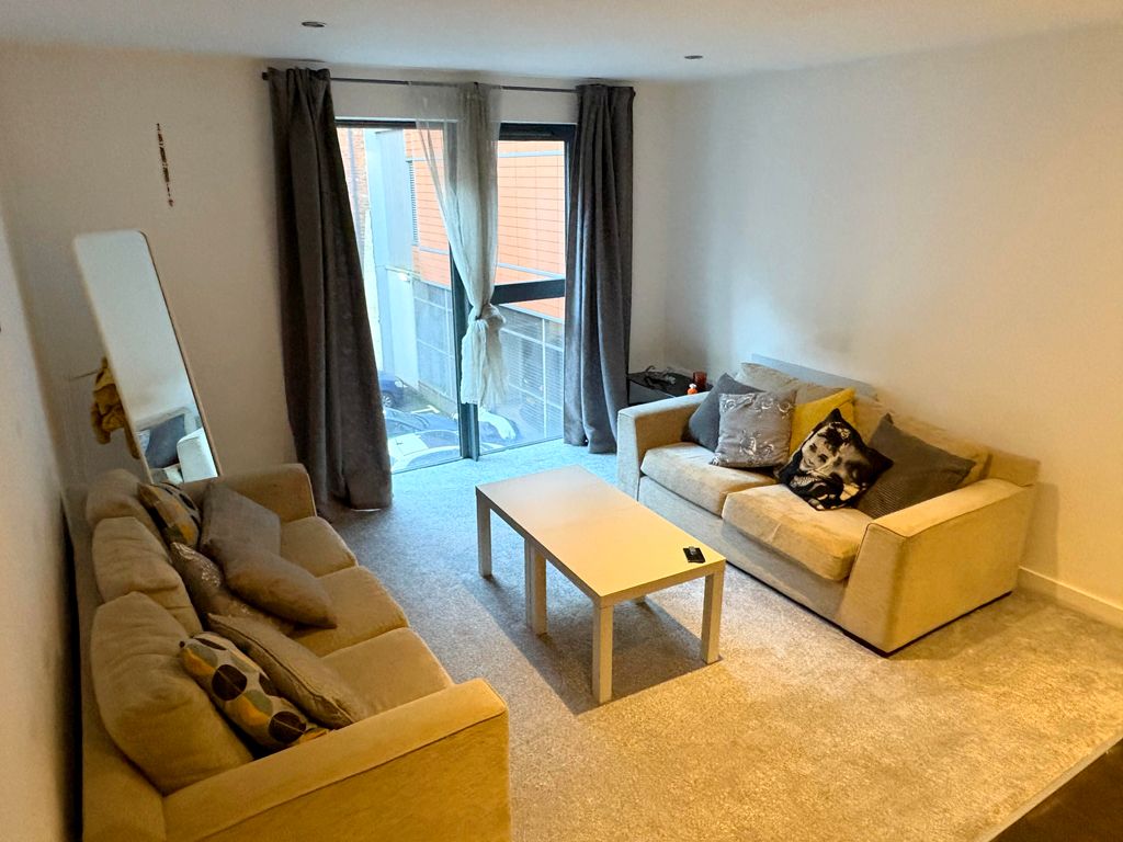 Property photo 3 of 5 Lounge