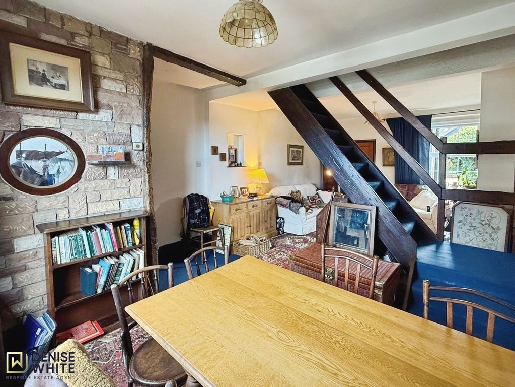 Property photo 3 of 15 Dining Area