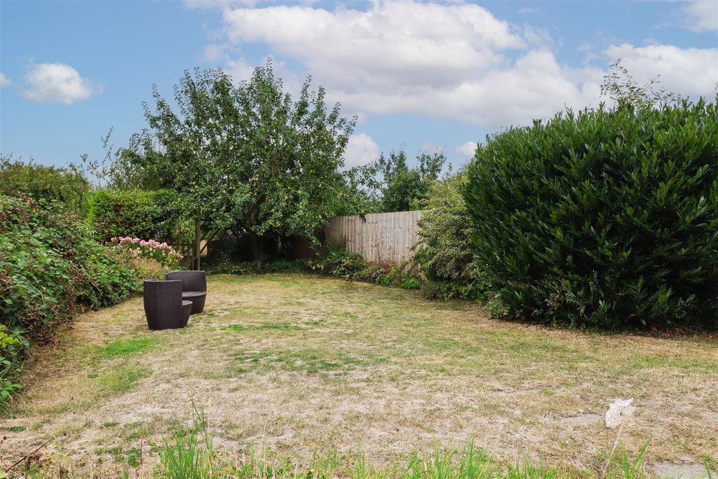 Property photo 3 of 41