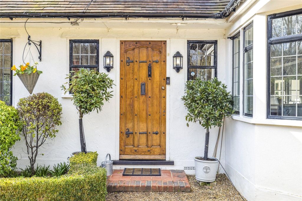 Property photo 3 of 18 Front Entrance