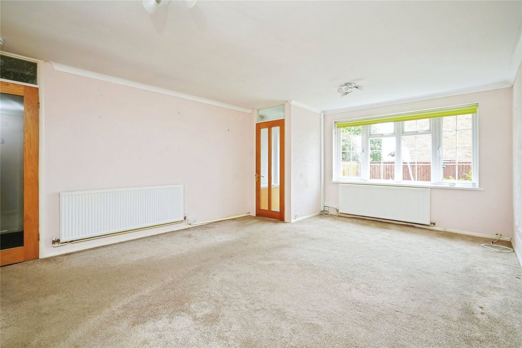 Property photo 3 of 17 Picture No. 24