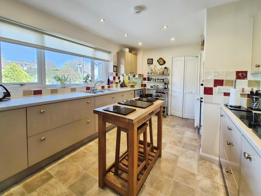 Property photo 2 of 33 Af65Fe8A-1000026337