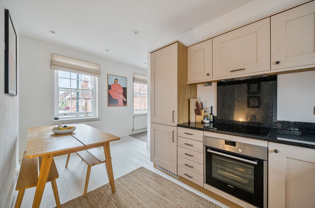 Property photo 3 of 17 1347586-19-68Cbfe...