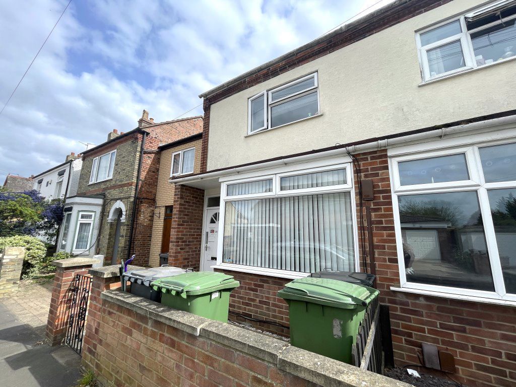 Property photo 2 of 8