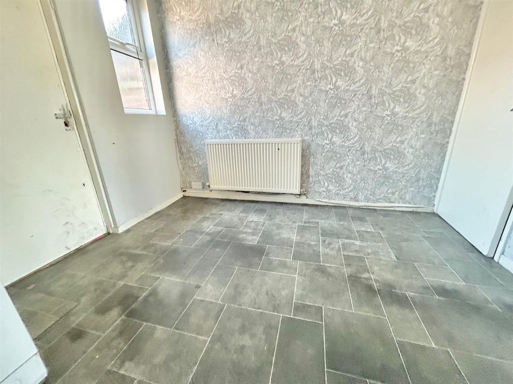 Property photo 3 of 5 Dining.Jpg