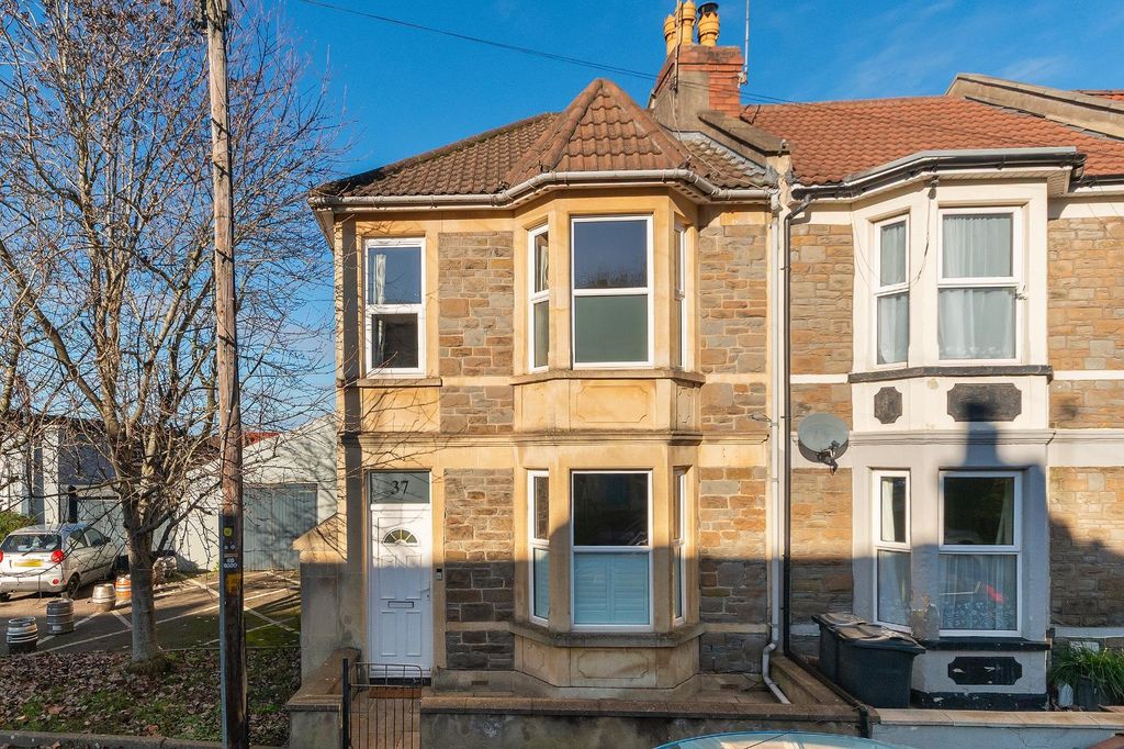 Property photo 2 of 30 3L7Crsa - External I.Jpg