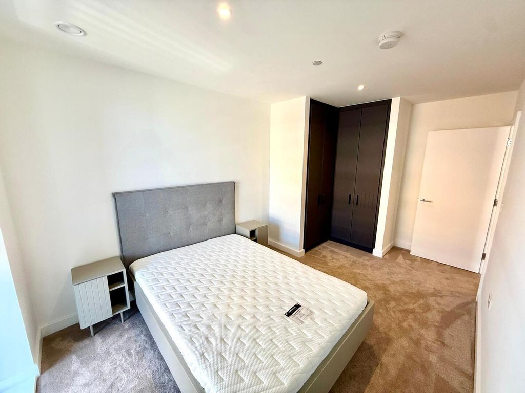 Property photo 3 of 9 Bedroom