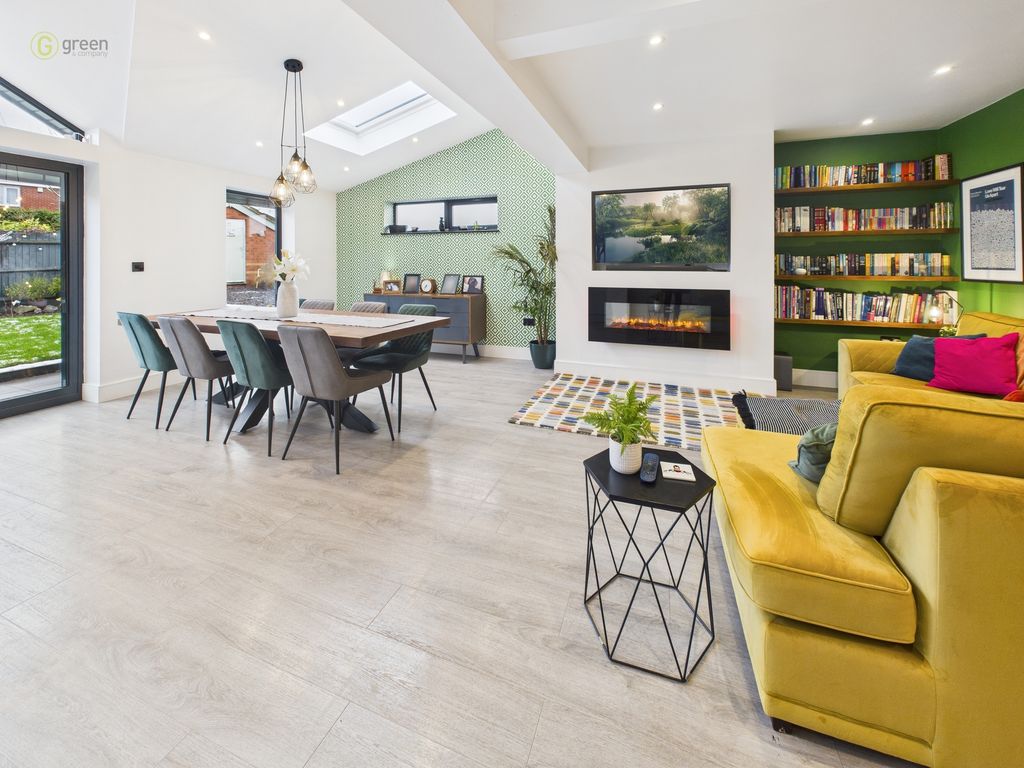 Property photo 2 of 55