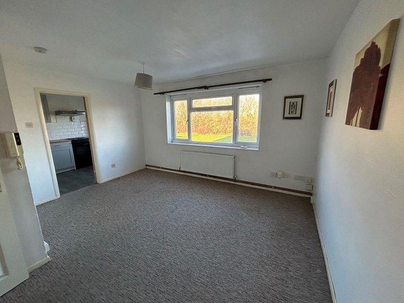 Property photo 1 of 5 2694-Pra12653-1-Raw