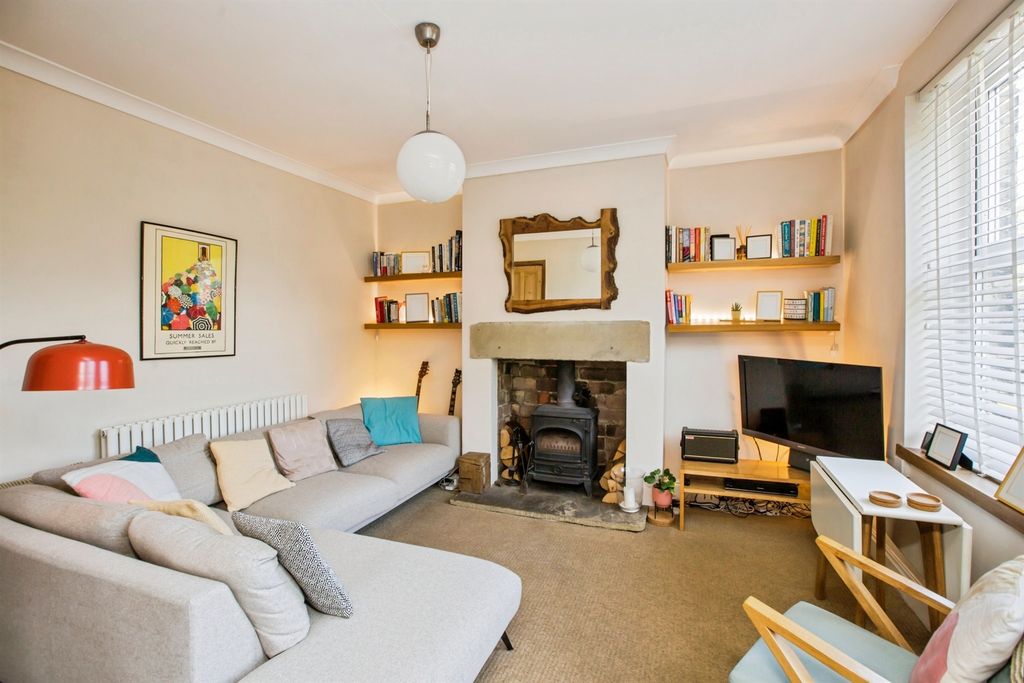 Property photo 2 of 13