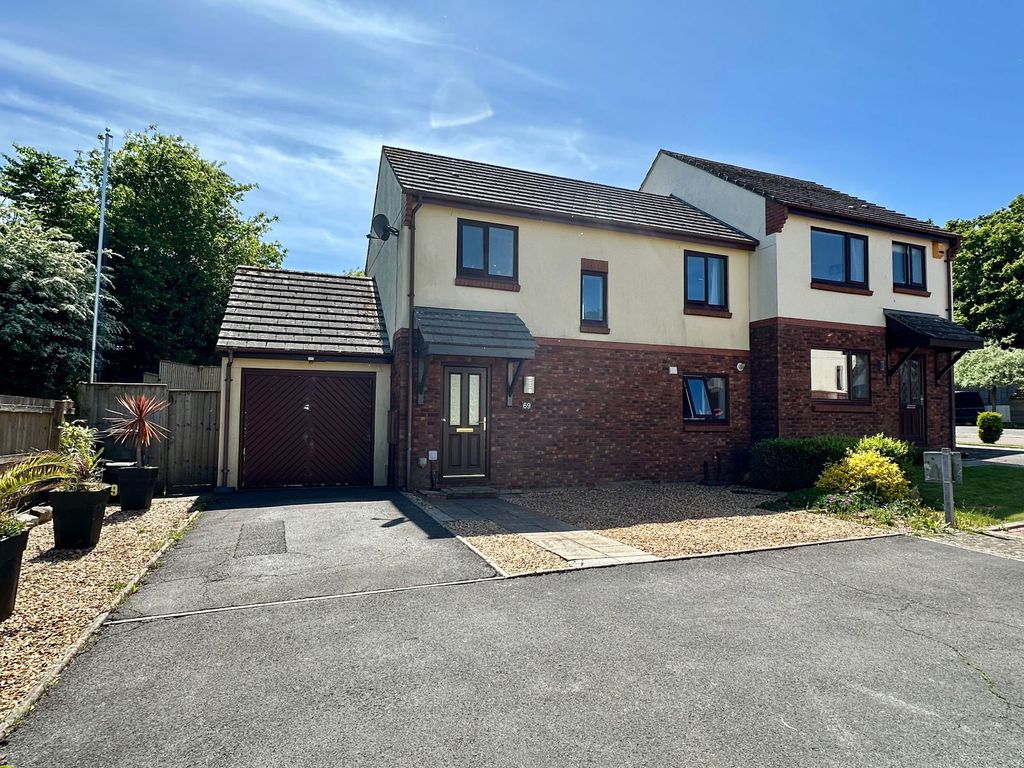 Property photo 2 of 13