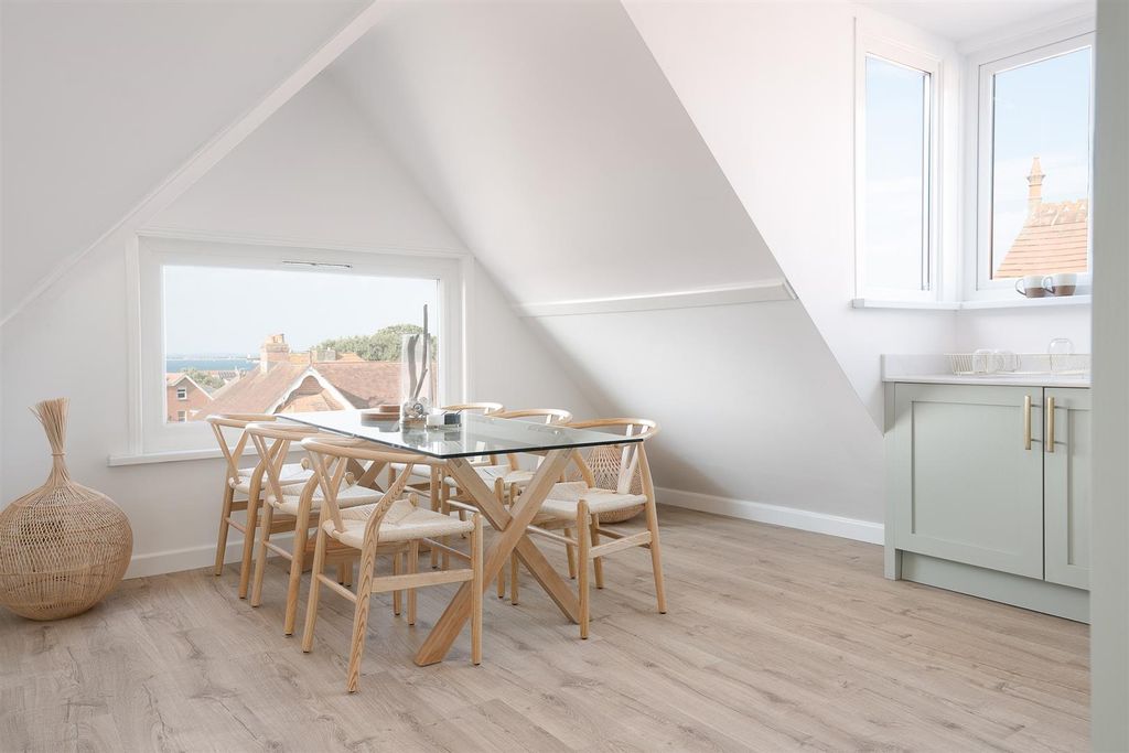 Additional image 15 of 2 bed flat for saleSeaview, Isle Of Wight PO34