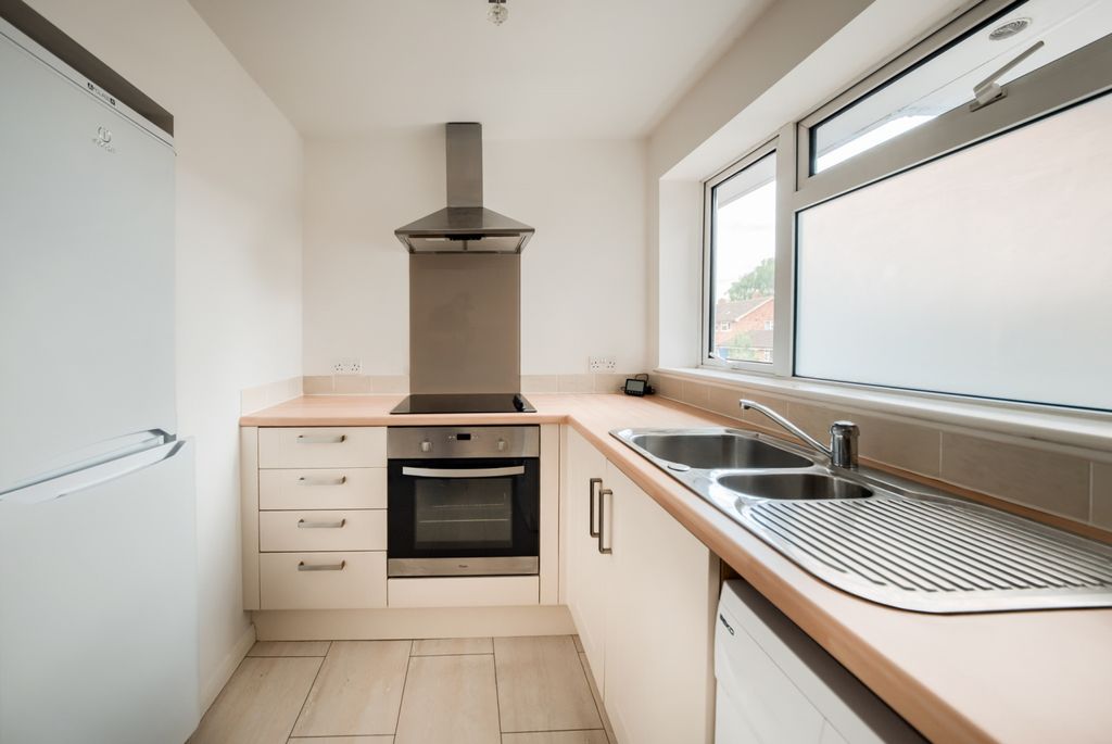 Property photo 3 of 10 Xt5A3620-Hdr(3) (1)