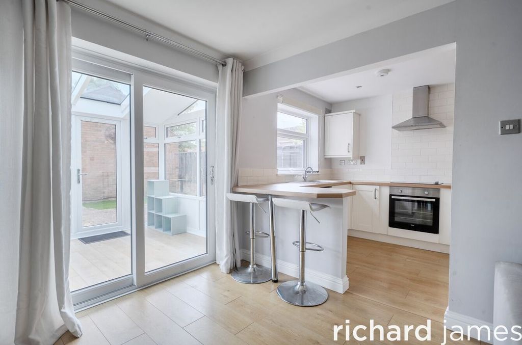 Property photo 3 of 12 43Fbf5E4Ced84F449d1Df2A1c9c692B3