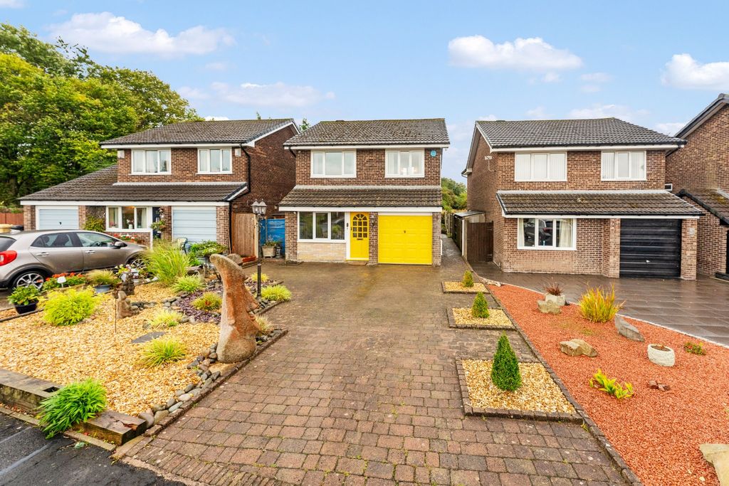 Property photo 1 of 43 4516620