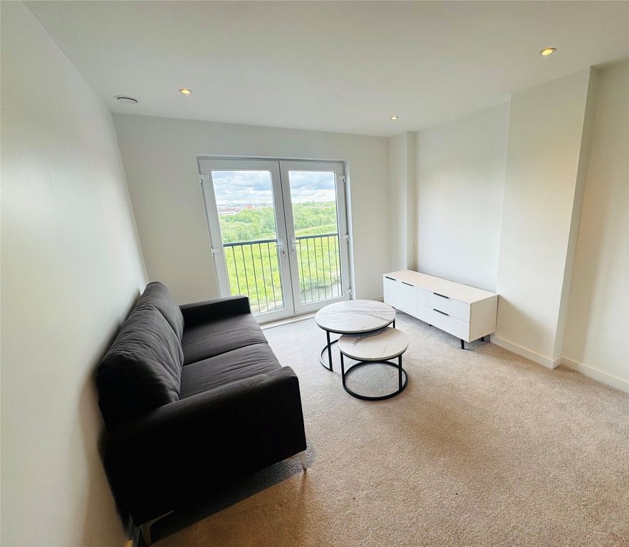 Property photo 1 of 8 Picture No. 12