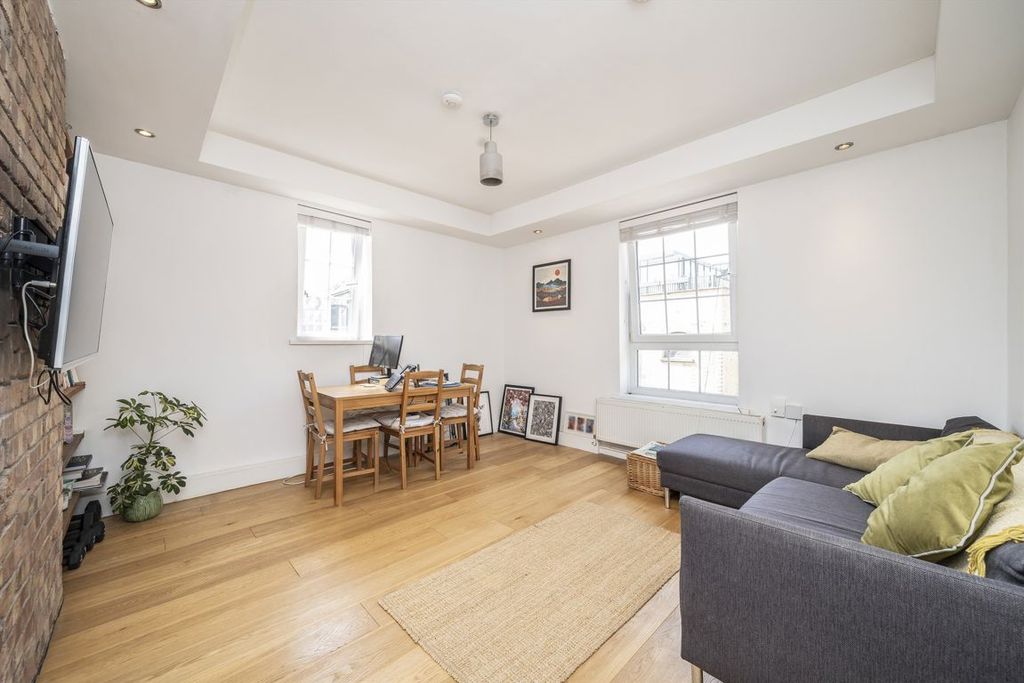Property photo 3 of 8
