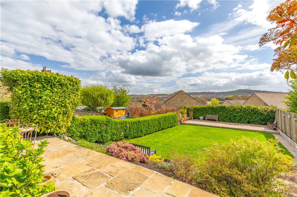 Property photo 2 of 36 Gardens