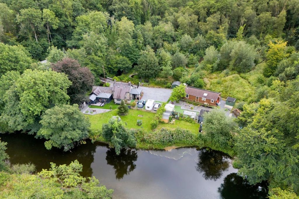 Property photo 2 of 55