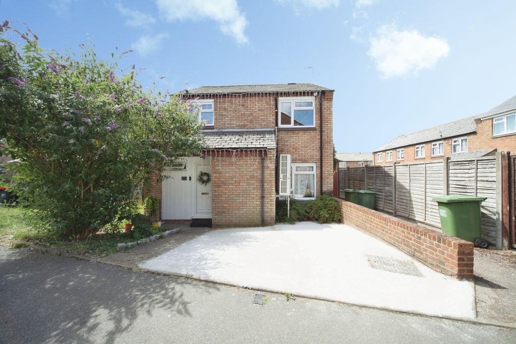 Property photo 1 of 12