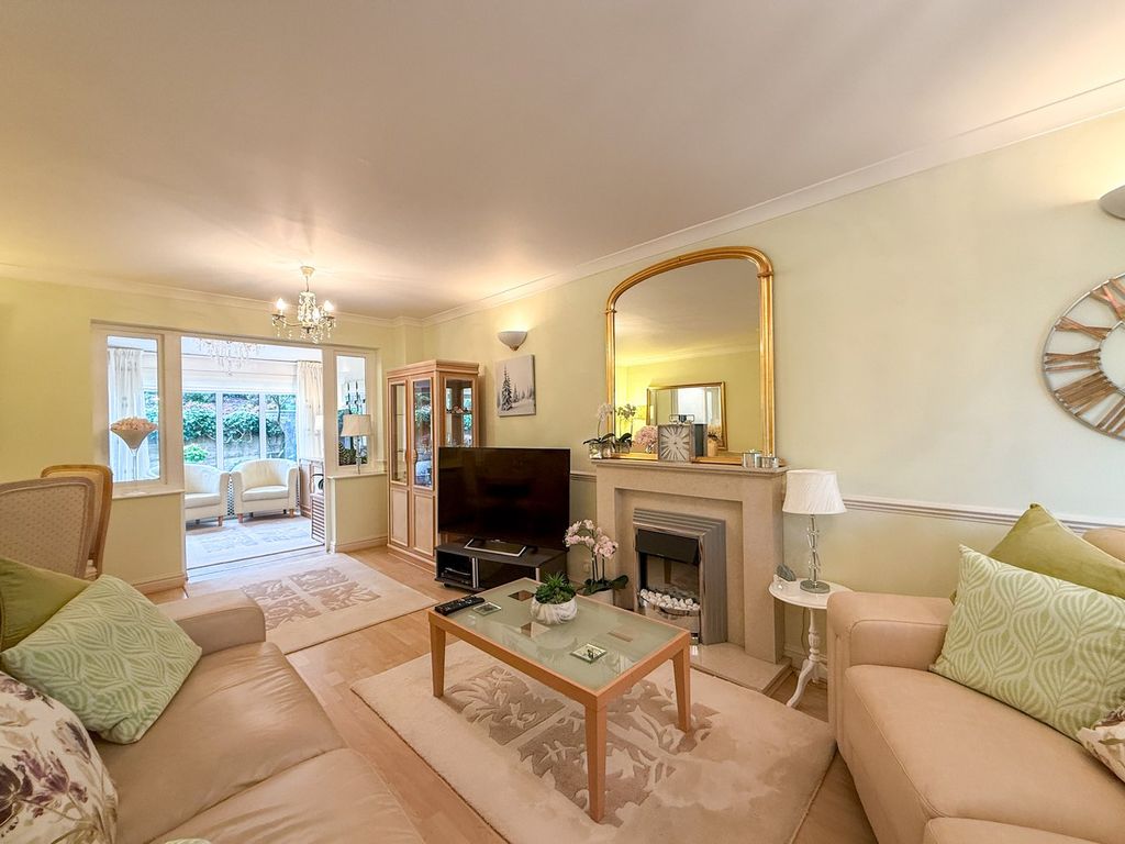 Property photo 3 of 25
