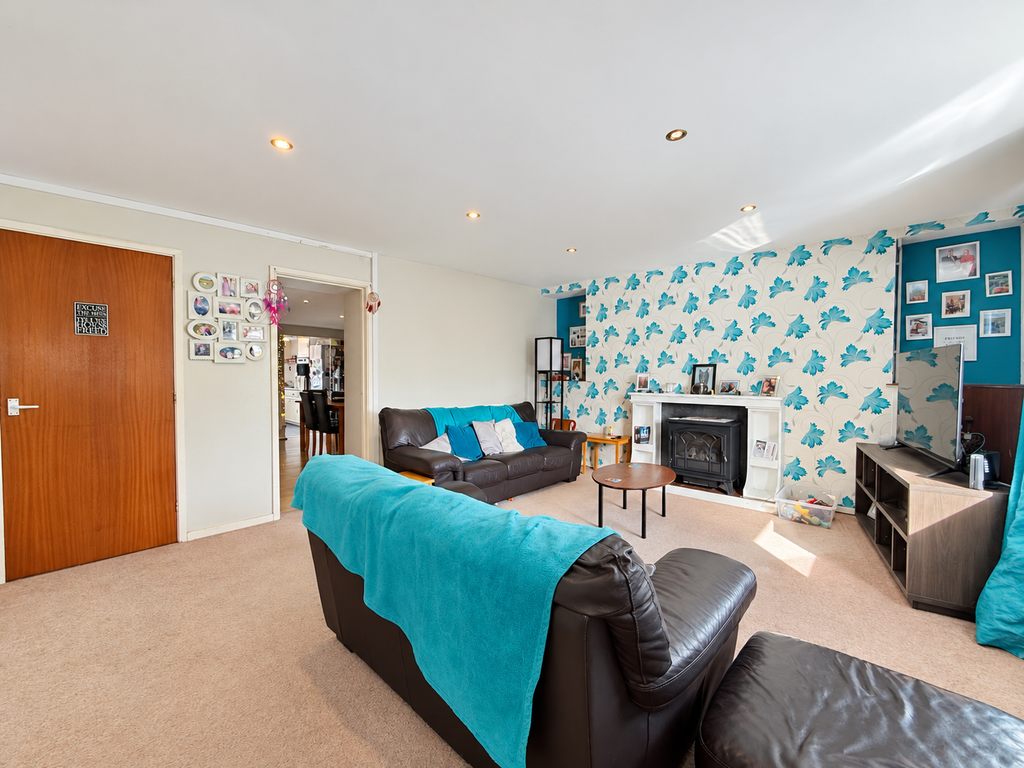 Property photo 2 of 21 F5858B2D-CE50-4C6E-91E3-7Dd8Ea1C22C4