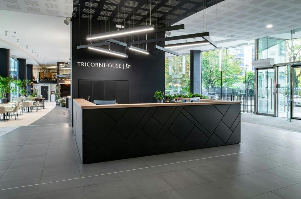 Property photo 3 of 18 Tricorn - Reception.Jpg