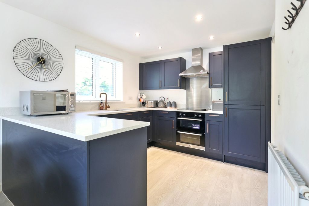 Property photo 3 of 20 Img_4843