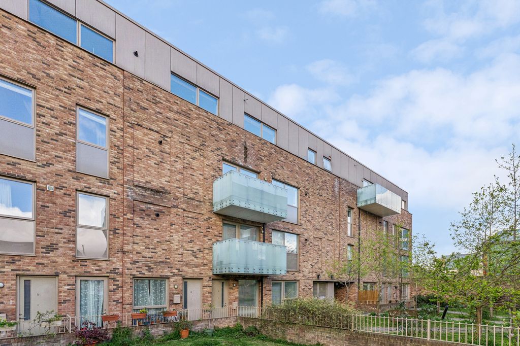 Property photo 1 of 10 Picture No. 17