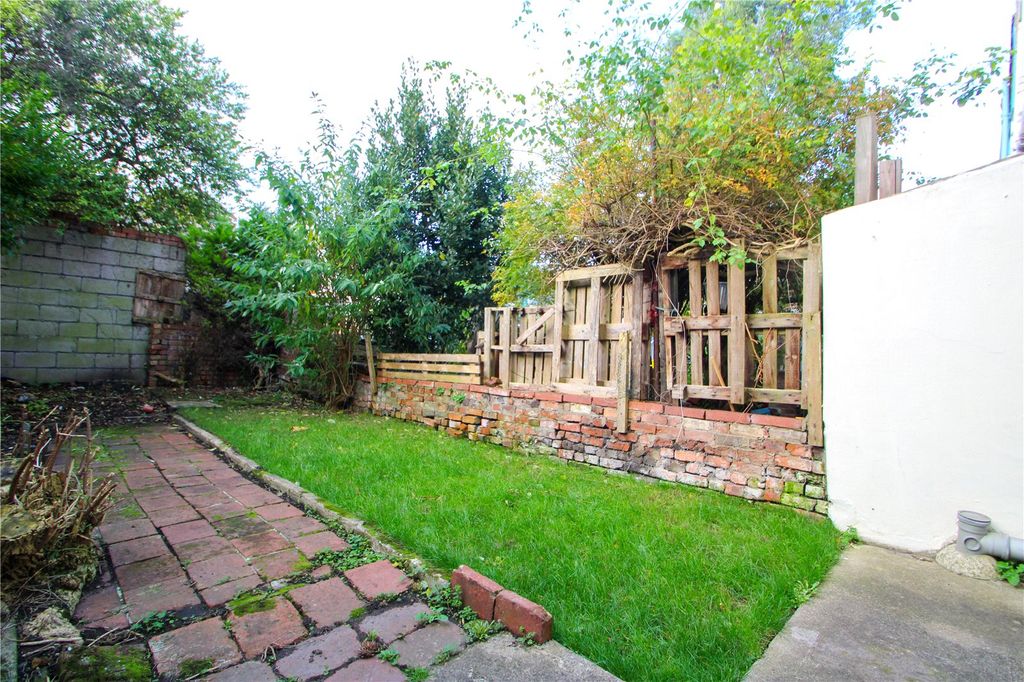 Property photo 1 of 9 Picture No. 13