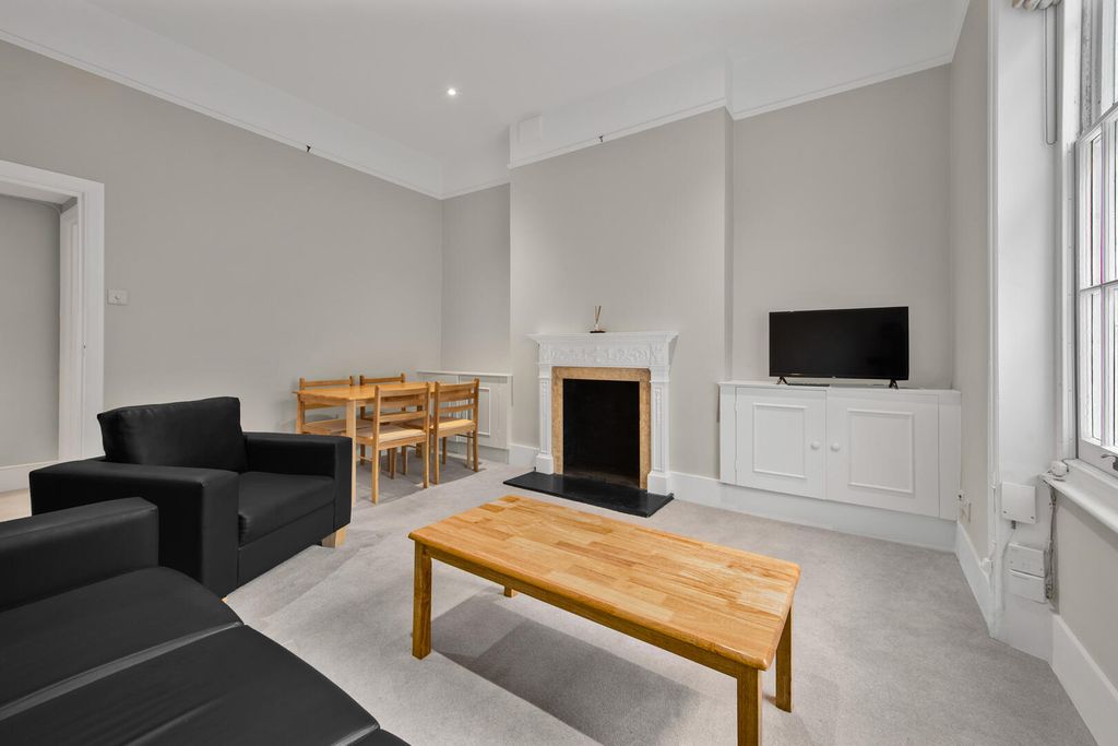 Property photo 3 of 8 Reception Room