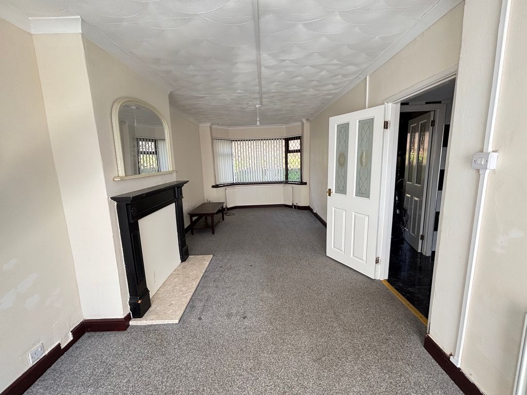 Property photo 1 of 11 Open Plan Living