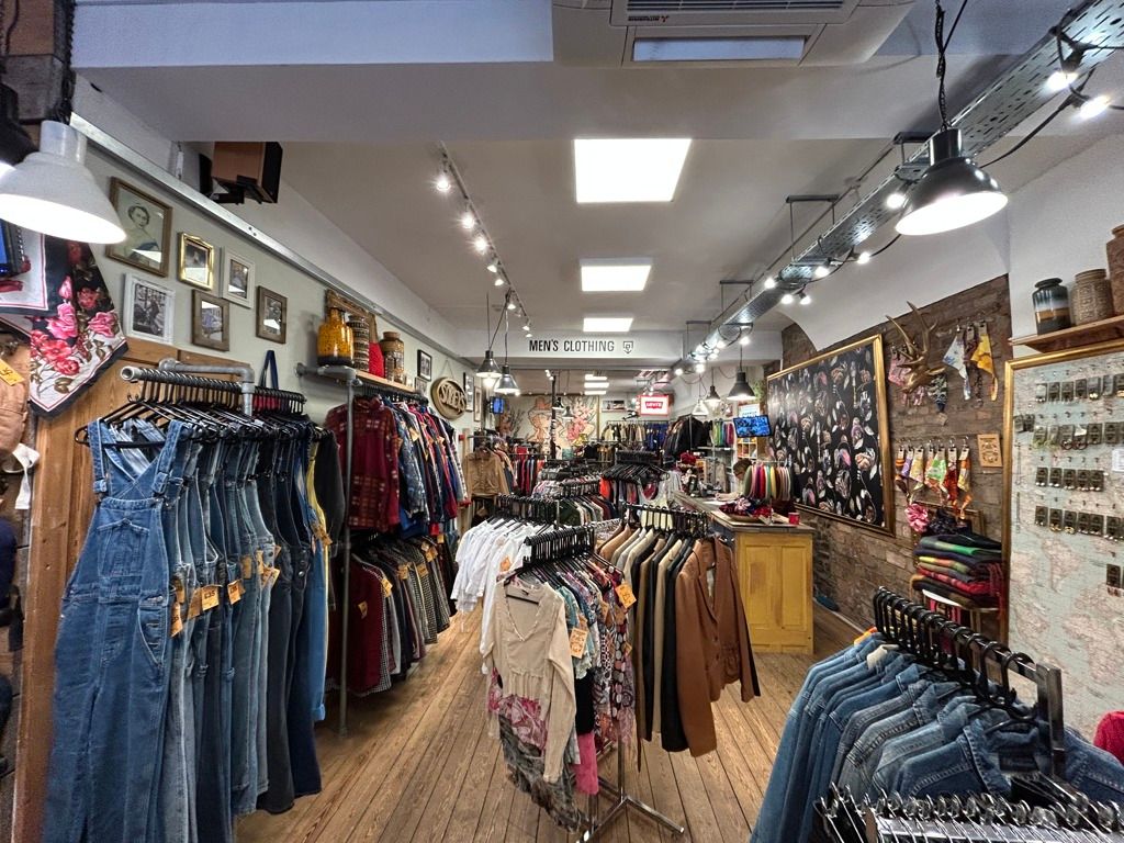 Property photo 3 of 9 Photo 6