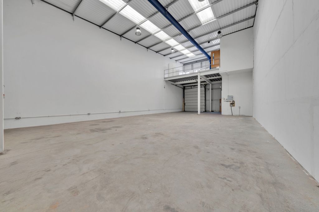 Property photo 3 of 13 Gallery